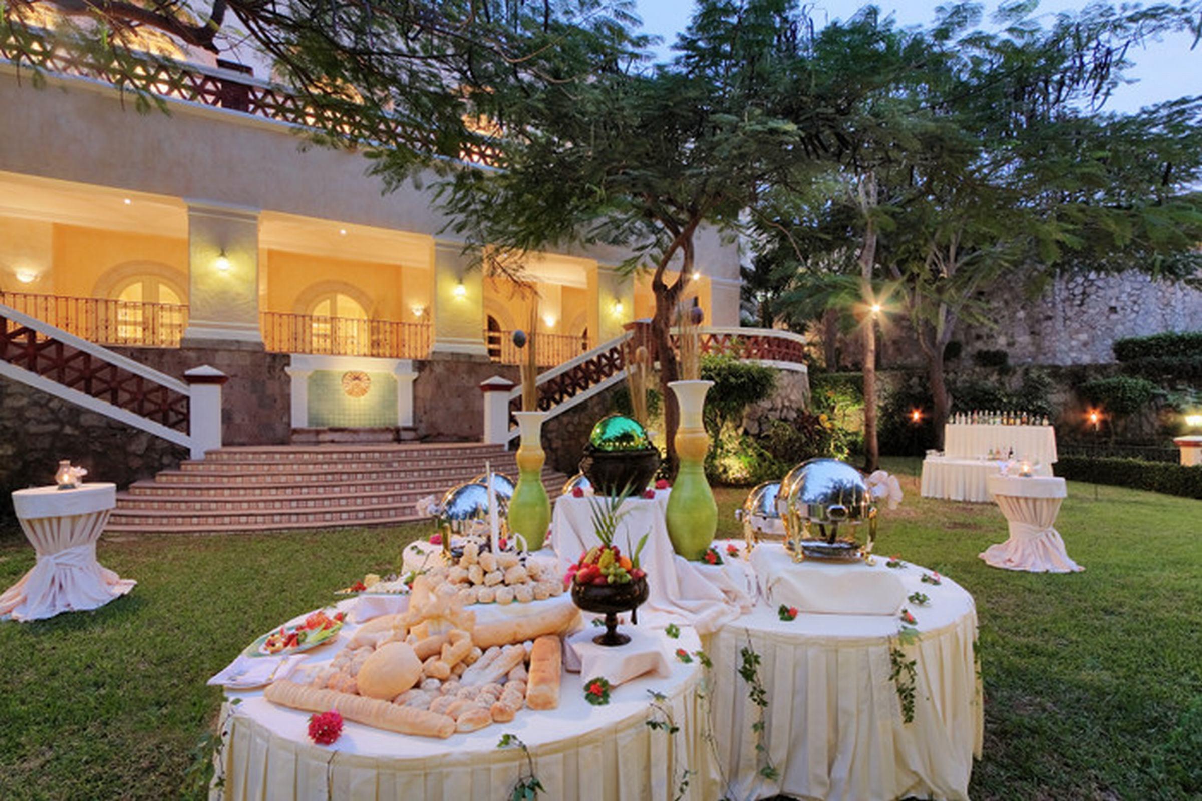 Grand Isla Navidad Golf & Spa Resort With Marina Barra de Navidad Exterior foto The Royal Garden